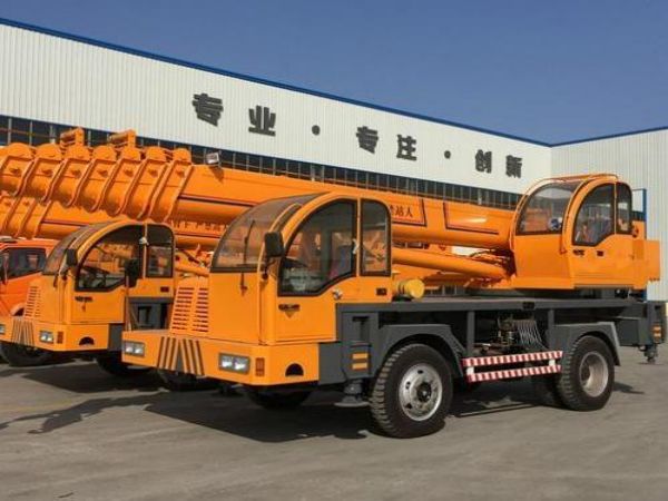 下花园区吊车出租电话_专业出租吊车